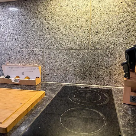 Bergstudio I I Laax I I Caumasee アパート